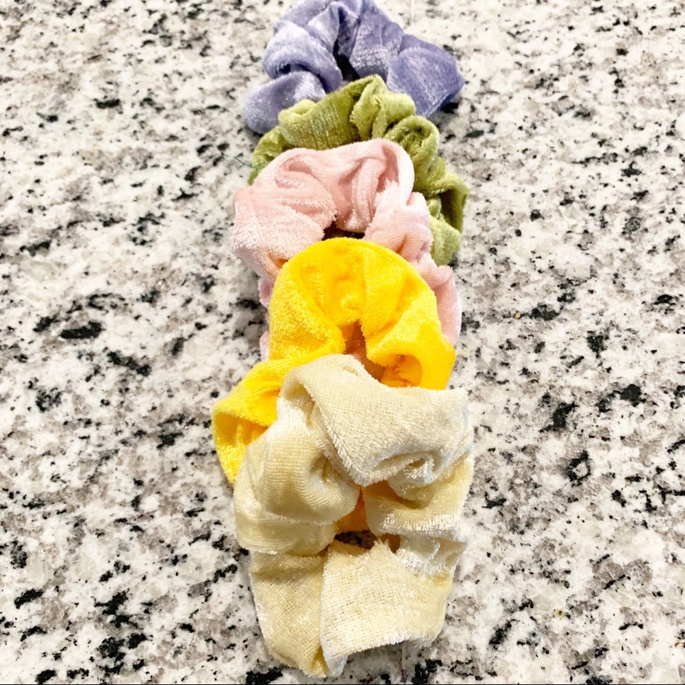 Pastels Velvet Scrunchy 5 pack